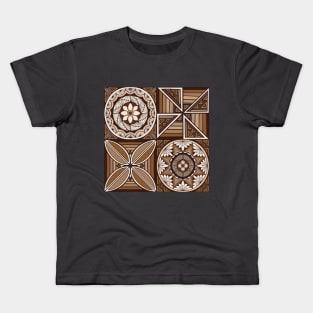 Tapa patchwork - coffee Kids T-Shirt